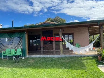 Casa de Condomínio com 3 Quartos à venda, 258m² no Recanto das Águas, Igaratá