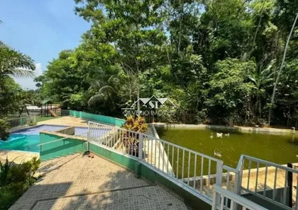 Fazenda / Sítio / Chácara com 4 Quartos à venda, 650m² no Xerém, Duque de Caxias