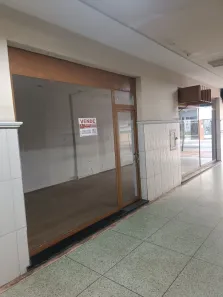 Loja / Salão / Ponto Comercial para venda ou aluguel, 80m² no Comercial, Resende