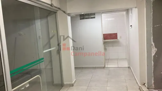 Loja / Salão / Ponto Comercial para alugar, 231m² no Centro, Pouso Alegre