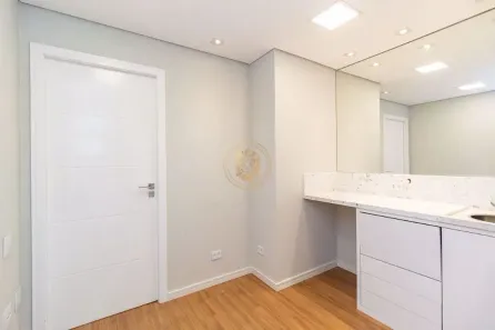 Conjunto Comercial / Sala à venda, 30m² no Centro, Curitiba