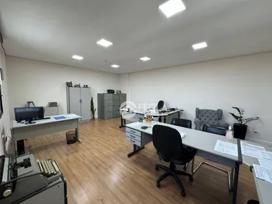 Conjunto Comercial / Sala à venda, 47m² no Vila Belvedere, Americana