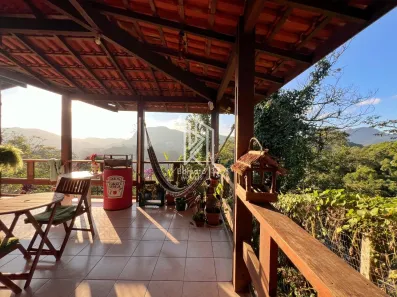 Casa com 3 Quartos à venda, 120m² no Castelanea, Petrópolis