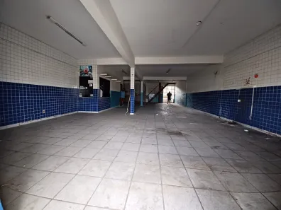 Galpão / Depósito / Armazém para alugar, 450m² no Quintas, Natal