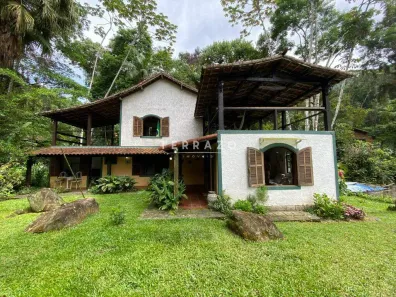 Casa de Condomínio com 2 Quartos à venda, 180m² no Monte Oliveti, Guapimirim