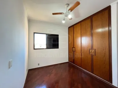 Apartamento com 2 Quartos para alugar, 10m² no Chácara Braz Miraglia, Jaú