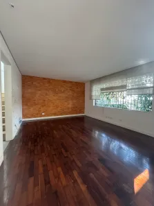 Sobrado com 3 Quartos para venda ou aluguel, 220m² no Vila Madalena, São Paulo