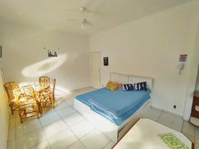Kitnet com 1 Quarto à venda, 30m² no Guilhermina, Praia Grande