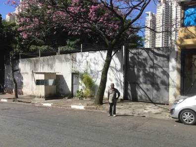 Terreno / Lote / Condomínio para alugar, 354m² no Campo Belo, São Paulo