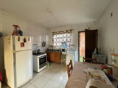 Casa de Condomínio com 2 Quartos à venda, 57m² no Diácono João Luiz Pozzobon, Santa Maria