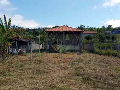 Fazenda / Sítio / Chácara com 3 Quartos à venda, 1400m² no Chácara Marambaia, Caçapava