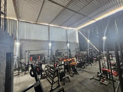 Loja / Salão / Ponto Comercial à venda, 300m² no Vila Norma, Mesquita