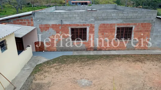 Fazenda / Sítio / Chácara com 3 Quartos à venda, 220m² no Rosa Machado, Piraí