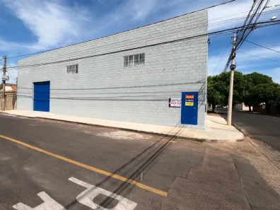 Galpão / Depósito / Armazém para alugar, 325m² no Planalto, Araçatuba