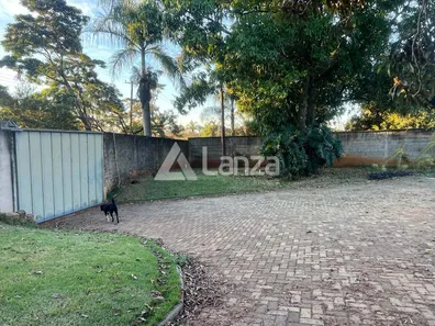 Fazenda / Sítio / Chácara com 2 Quartos para venda ou aluguel, 560m² no Nova Veneza, Paulínia