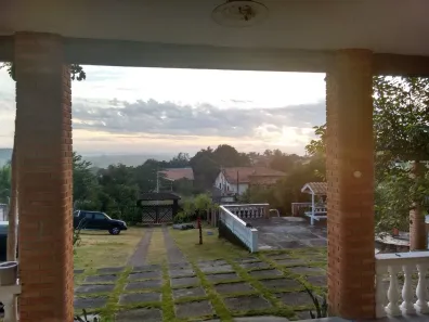 Fazenda / Sítio / Chácara com 3 Quartos à venda, 477m² no Terras de Santa Rosa II, Salto