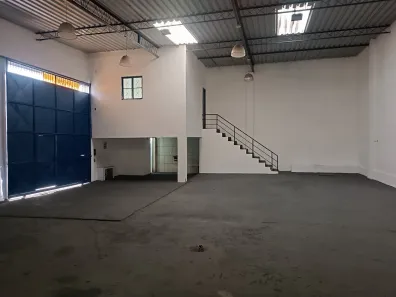Galpão / Depósito / Armazém para alugar, 164m² no Jardim Meriti, São João de Meriti