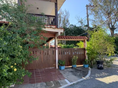Casa de Condomínio com 6 Quartos para alugar, 100m² no Centro, Araruama