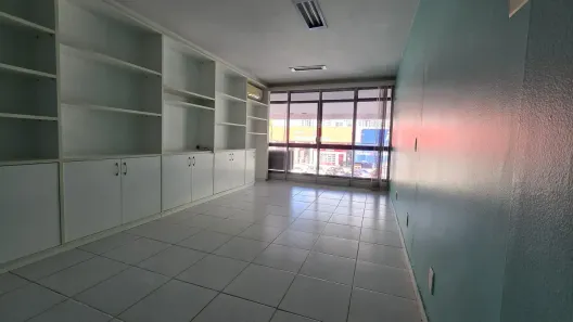 Conjunto Comercial / Sala à venda, 22m² no Asa Norte, Brasília
