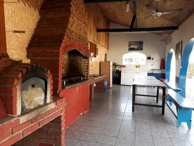 Fazenda / Sítio / Chácara com 6 Quartos para venda ou aluguel, 938m² no Curitibanos, Bragança Paulista