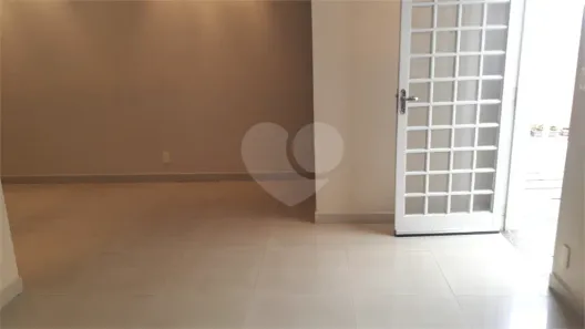 Casa de Vila com 3 Quartos para venda ou aluguel, 150m² no Vila Natal, Mogi das Cruzes