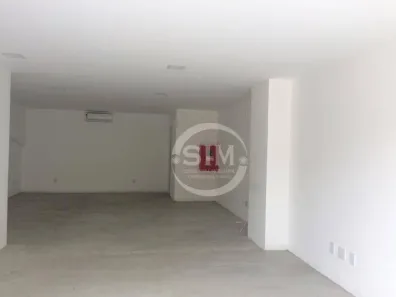 Loja / Salão / Ponto Comercial à venda, 39m² no Centro, Cabo Frio