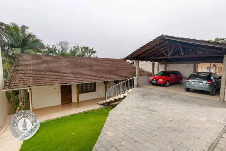 Casa com 4 Quartos à venda, 250m² no Velha, Blumenau