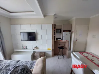Apartamento com 2 Quartos para alugar, 52m² no Ingleses do Rio Vermelho, Florianópolis