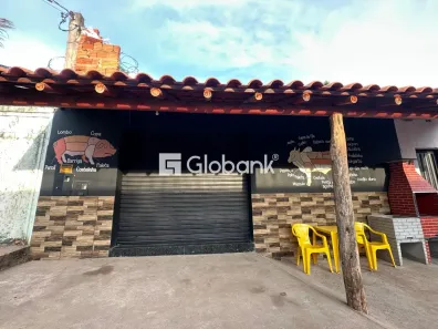 Conjunto Comercial / Sala para alugar, 105m² no Santo Inácio, Montes Claros