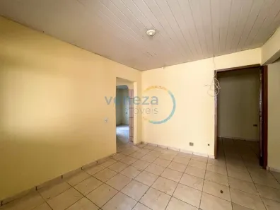 Casa com 2 Quartos para alugar, 85m² no Jardim Riviera, Cambé