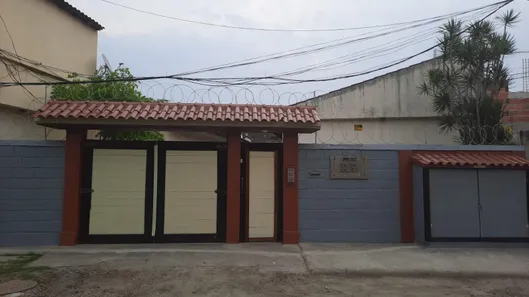 Casa de Vila com 2 Quartos para alugar, 35m² no Serra Grande, Niterói