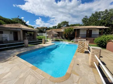 Fazenda / Sítio / Chácara com 4 Quartos à venda, 250m² no Estância Lago Azul (Ártemis), Piracicaba