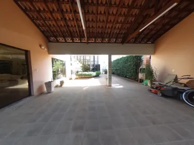 Casa de Condomínio com 4 Quartos para alugar, 360m² no Parque Faber Castell I, São Carlos