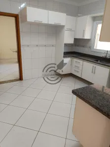 Sobrado com 3 Quartos para alugar, 200m² no Itapeva, Votorantim