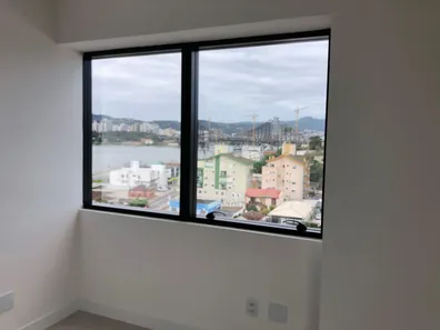 Loja / Salão / Ponto Comercial à venda, 32m² no Estreito, Florianópolis