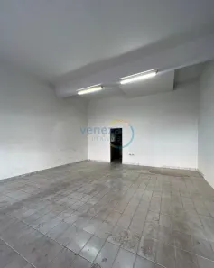 Galpão / Depósito / Armazém para alugar, 95m² no Centro, Londrina