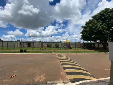 Casa de Condomínio com 3 Quartos para alugar, 85m² no Jardim Decolores, Trindade