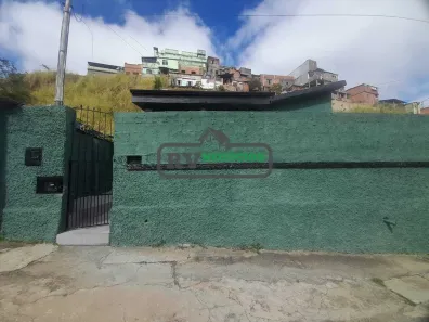 Casa com 3 Quartos à venda, 90m² no São Benedito, Juiz de Fora