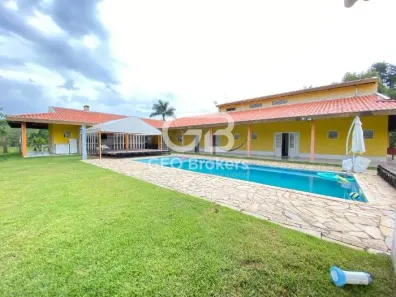 Fazenda / Sítio / Chácara com 5 Quartos para alugar, 1000m² no Bom Jesus, Jacareí