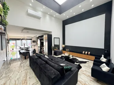 Casa de Condomínio com 3 Quartos à venda, 203m² no Parque Pioneiros, Sarandi