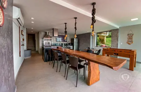 Apartamento com 5 Quartos para alugar, 300m² no Mangaratiba, Mangaratiba