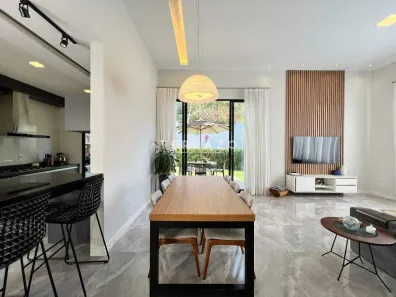 Casa de Condomínio com 3 Quartos para alugar, 190m² no Albuquerque, Teresópolis