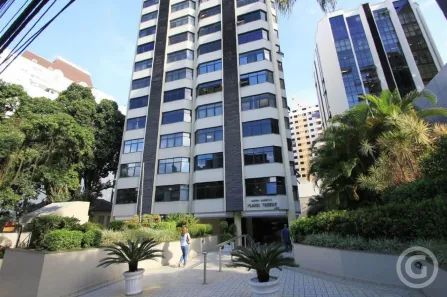 Conjunto Comercial / Sala para alugar, 37m² no Centro, Florianópolis
