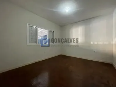 Casa com 2 Quartos para alugar, 150m² no Baeta Neves, São Bernardo do Campo