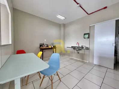 Conjunto Comercial / Sala para alugar, 300m² no Água Verde, Blumenau