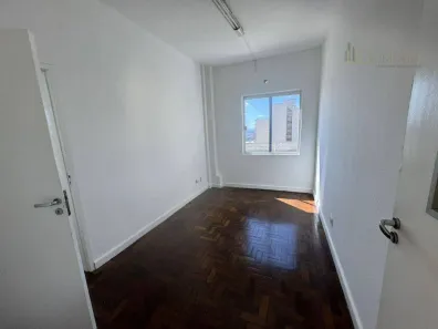 Andar / Laje corporativa para alugar, 200m² no Centro, Londrina
