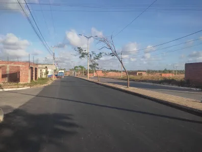 Terreno / Lote / Condomínio com 1 Quarto para venda ou aluguel, 165m² no Jardim Bandeirantes, Maracanaú