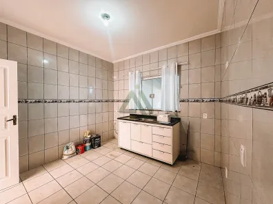 Sobrado com 3 Quartos para alugar, 160m² no Jardim Macarenko, Sumaré