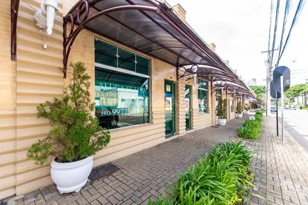 Loja / Salão / Ponto Comercial para alugar, 45m² no Juvevê, Curitiba