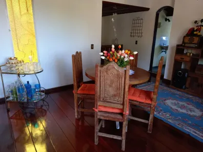 Fazenda / Sítio / Chácara com 4 Quartos à venda, 180m² no Mairinque, Mairinque